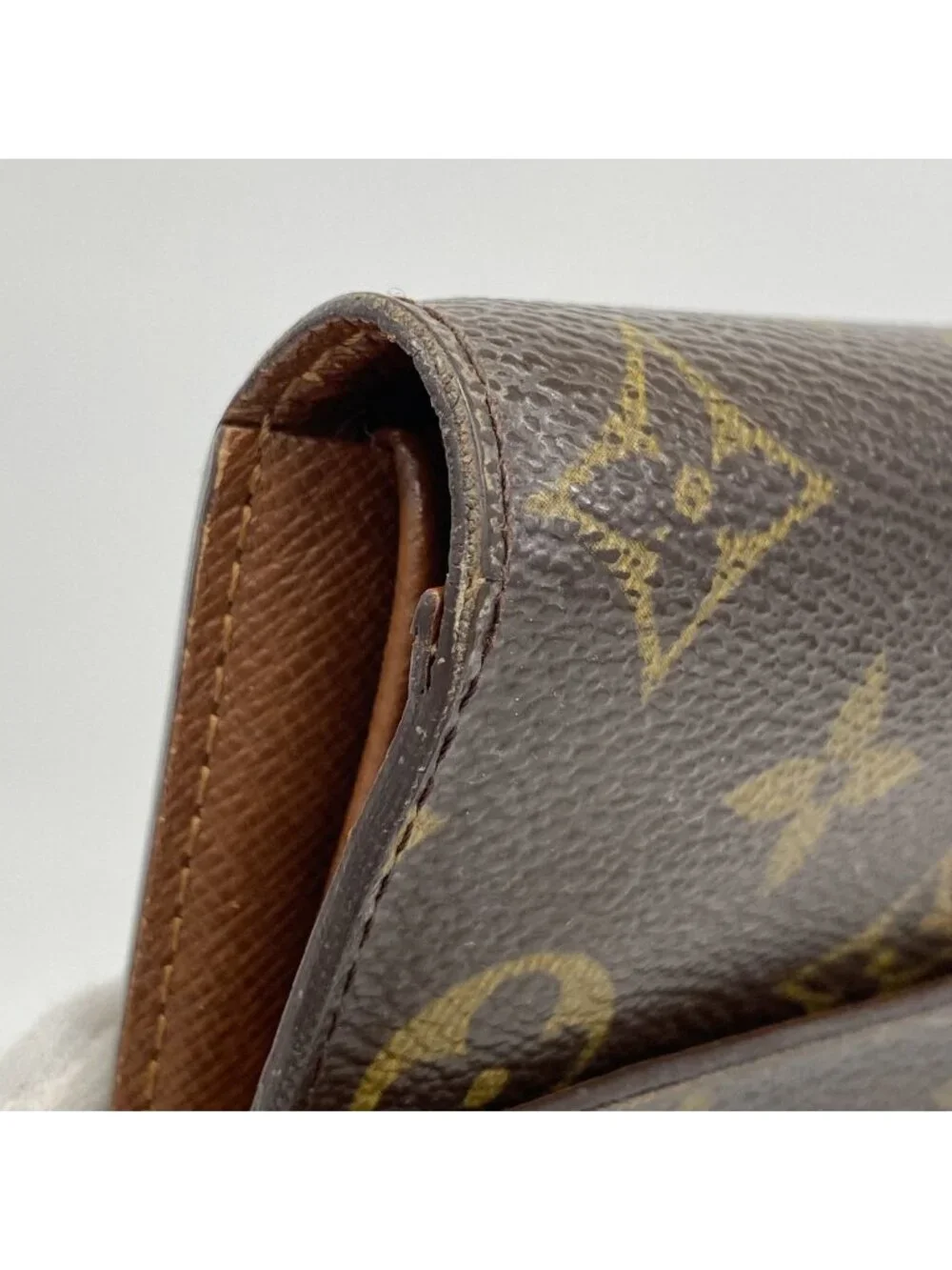 Louis Vuitton Trifold Wallet Monogram Portefeuille International Brown